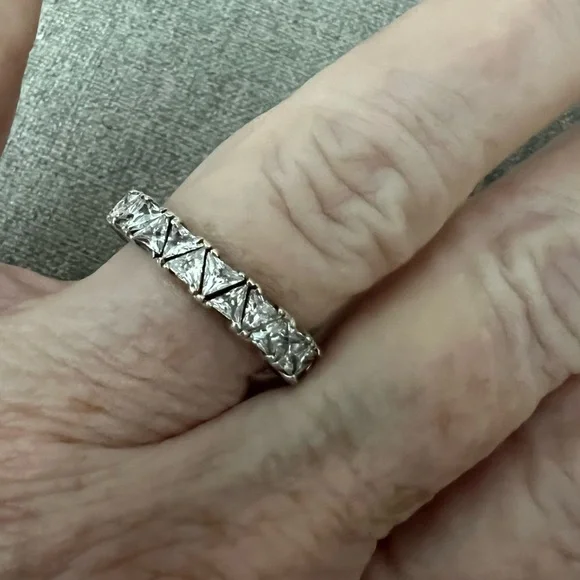 2.80 Ct Trillion cut Eternity Anniversary Band Wedding Ring - Picture 3 of 6